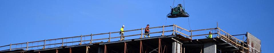 Man Riding Signal Rig Floor Rigging & Signal Person Training